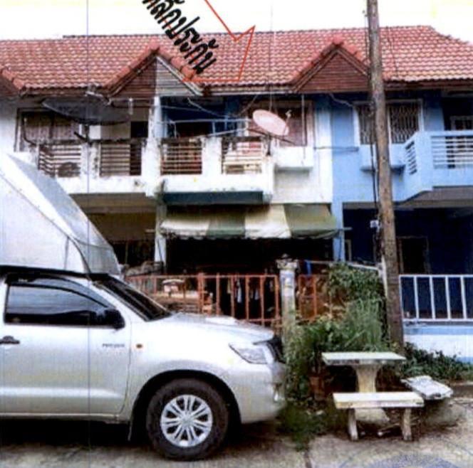 ทาวน์เฮ้าส์หลุดจำนอง ธ.ธนาคารอาคารสงเคราะห์ ปทุมธานี ธัญบุรี ประชาธิปัตย์(คลองรัง